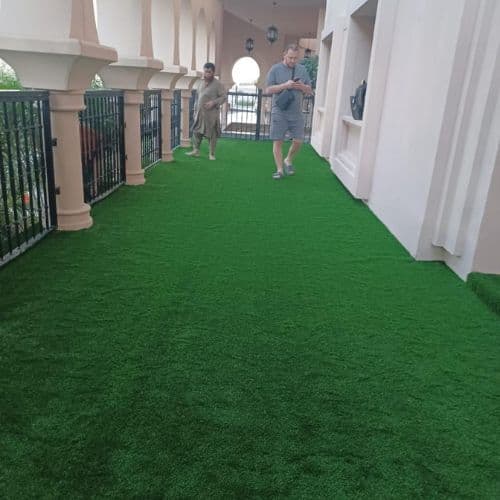 Villa garden with artificial grass in Al Quoz — Al Quoz, Dubai
